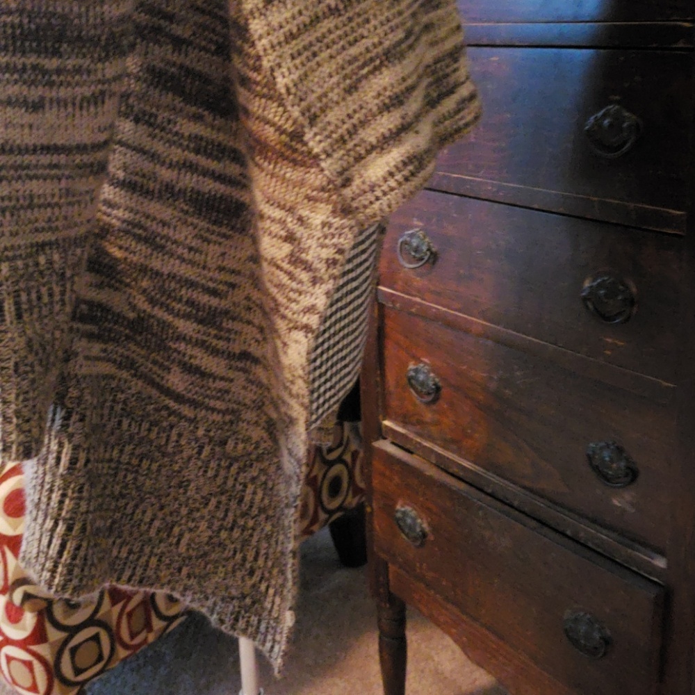 Sweater - Picture 3 of 4
